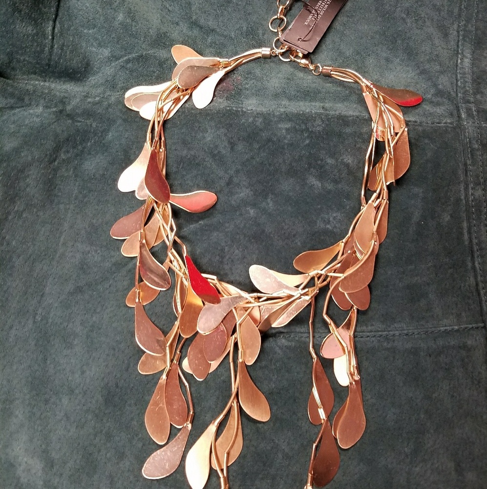 BEEN Gold Fashion Necklace